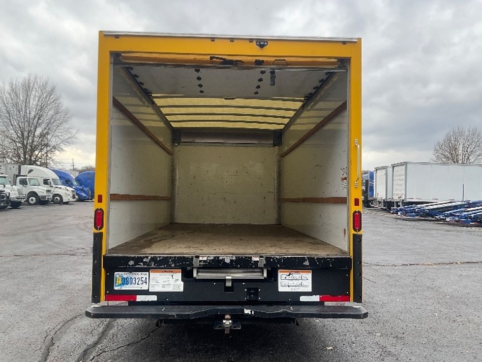 Light Duty Box Truck-Light and Medium Duty Trucks-GMC-2021-Savana G33903-Memphis-TN-86,072\n\t\tmiles-$ 27,750 - Image 8