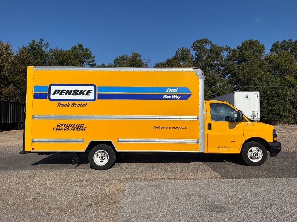 Light Duty Box Truck-Light and Medium Duty Trucks-GMC-2021-Savana G33903-Memphis-TN-88,967\n\t\tmiles-$ 27,250 - Image 15