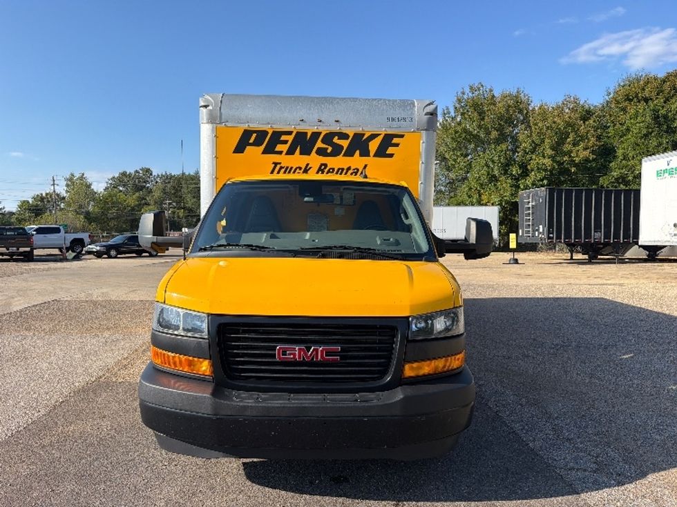 Light Duty Box Truck-Light and Medium Duty Trucks-GMC-2021-Savana G33903-Memphis-TN-88,967\n\t\tmiles-$ 27,250 - Image 2