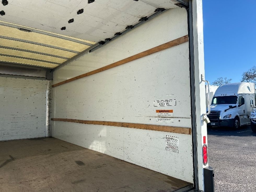 Light Duty Box Truck-Light and Medium Duty Trucks-GMC-2021-Savana G33903-Memphis-TN-89,243\n\t\tmiles-$ 30,250 - Image 12