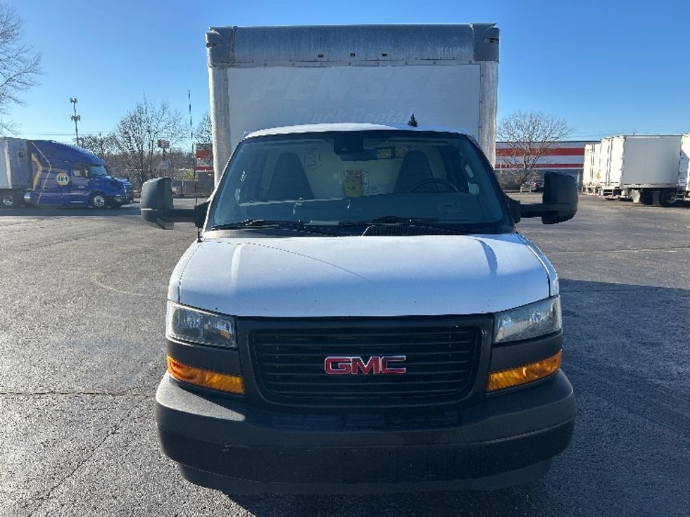Light Duty Box Truck-Light and Medium Duty Trucks-GMC-2021-Savana G33903-Memphis-TN-89,243\n\t\tmiles-$ 30,250 - Image 2