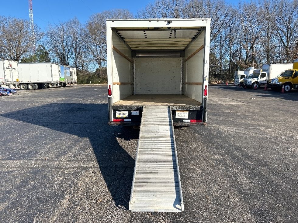 Light Duty Box Truck-Light and Medium Duty Trucks-GMC-2021-Savana G33903-Memphis-TN-89,243\n\t\tmiles-$ 30,250 - Image 9