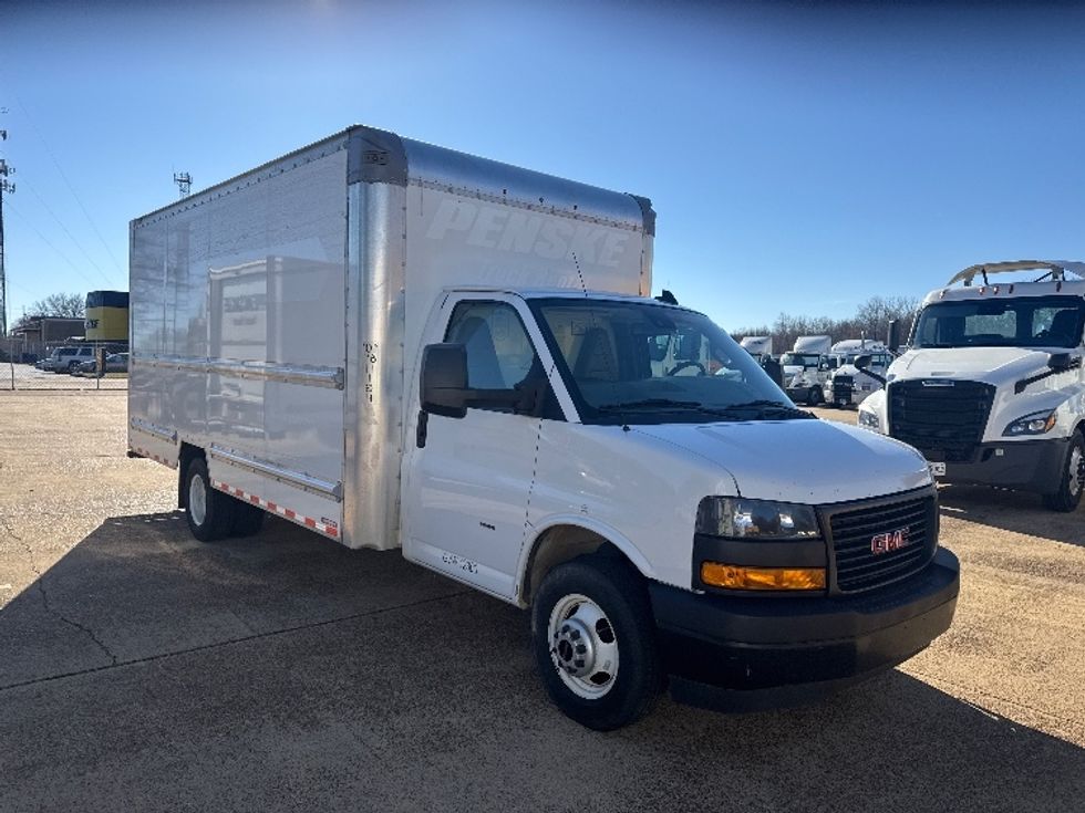 Light Duty Box Truck-Light and Medium Duty Trucks-GMC-2021-Savana G33903-Memphis-TN-91,107\n\t\tmiles-$ 30,000 - Image 1