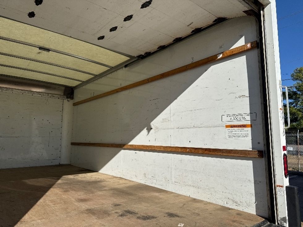 Light Duty Box Truck-Light and Medium Duty Trucks-GMC-2021-Savana G33903-Memphis-TN-91,107\n\t\tmiles-$ 30,000 - Image 12