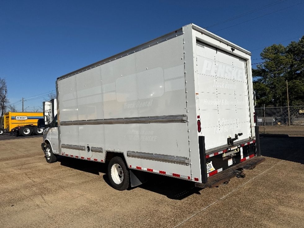Light Duty Box Truck-Light and Medium Duty Trucks-GMC-2021-Savana G33903-Memphis-TN-91,107\n\t\tmiles-$ 30,000 - Image 6