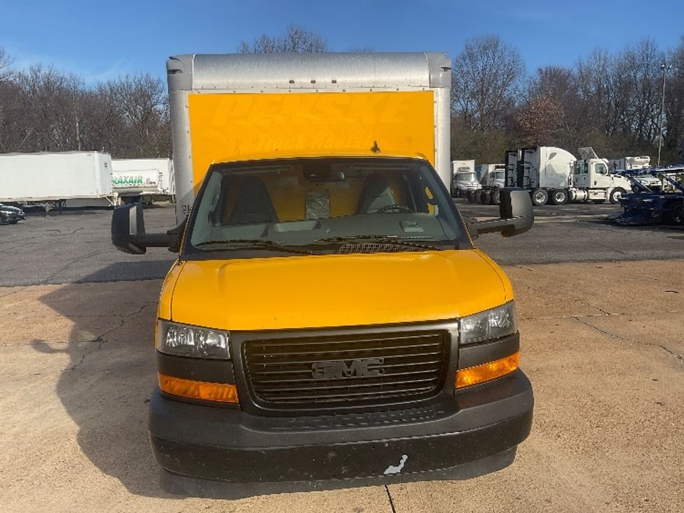 Light Duty Box Truck-Light and Medium Duty Trucks-GMC-2021-Savana G33903-Memphis-TN-95,194\n\t\tmiles-$ 26,750 - Image 2