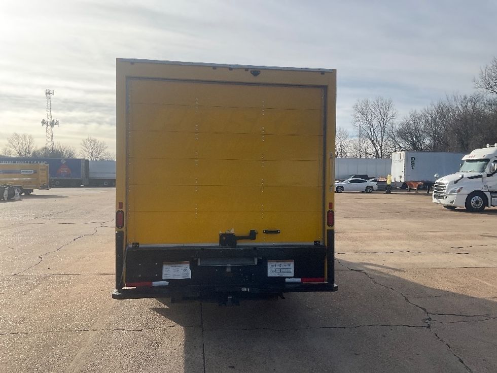 Light Duty Box Truck-Light and Medium Duty Trucks-GMC-2021-Savana G33903-Memphis-TN-95,194\n\t\tmiles-$ 26,750 - Image 7