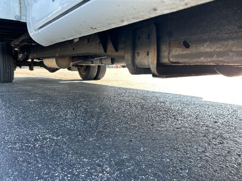 Light Duty Box Truck-Light and Medium Duty Trucks-GMC-2021-Savana G33903-Memphis-TN-97,359\n\t\tmiles-$ 29,500 - Image 14