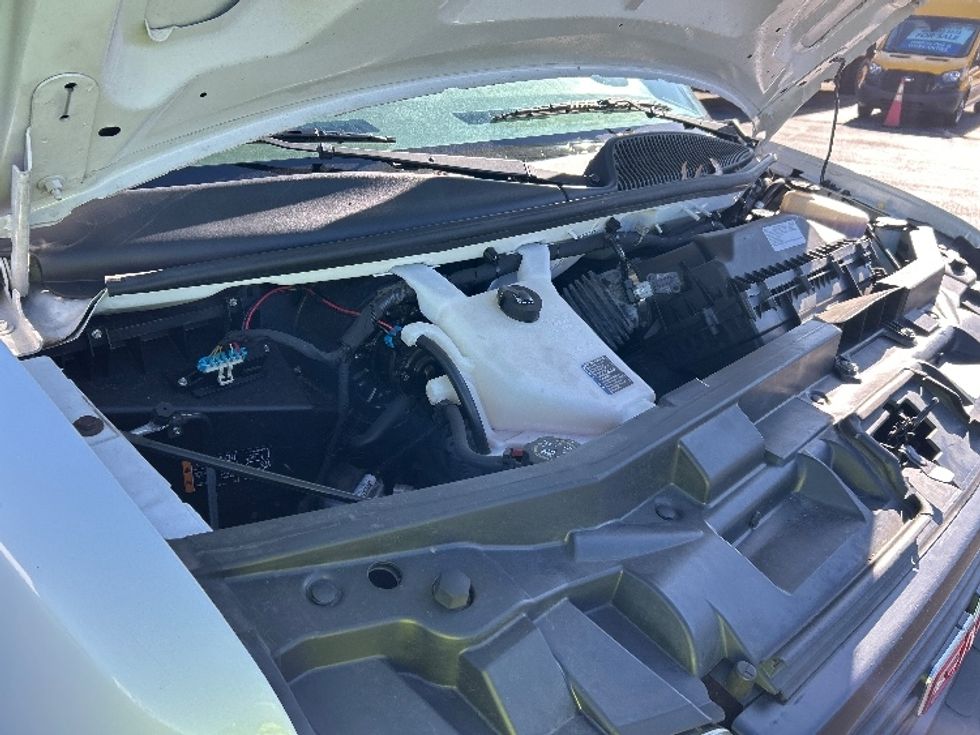 Light Duty Box Truck-Light and Medium Duty Trucks-GMC-2021-Savana G33903-Memphis-TN-97,359\n\t\tmiles-$ 29,500 - Image 23