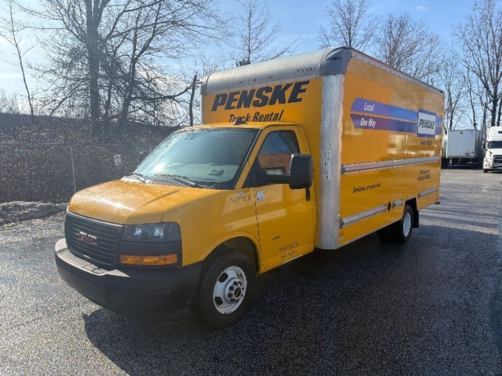 Light Duty Box Truck-Light and Medium Duty Trucks-GMC-2021-Savana G33903-Middlefield-OH-101,965\n\t\tmiles-$ 26,000 - Image 3