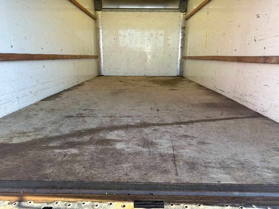 Light Duty Box Truck-Light and Medium Duty Trucks-GMC-2021-Savana G33903-Middlefield-OH-101,965\n\t\tmiles-$ 26,000 - Image 8