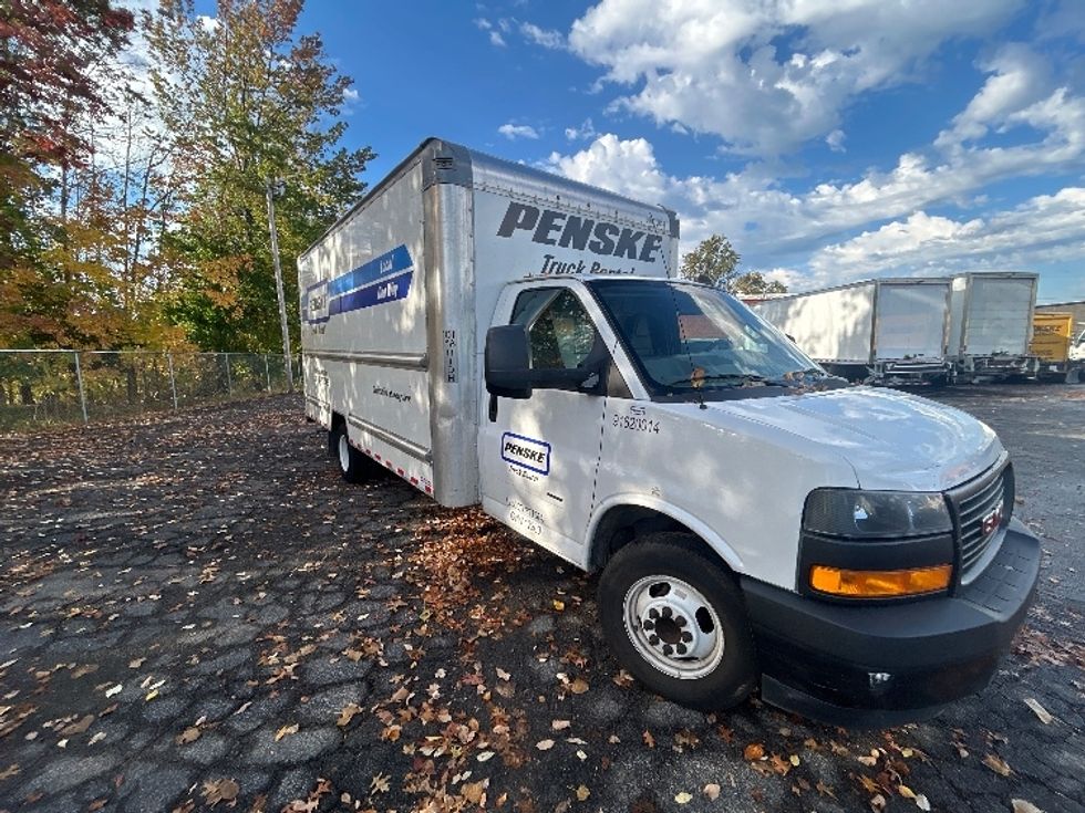 Light Duty Box Truck-Light and Medium Duty Trucks-GMC-2021-Savana G33903-Middlefield-OH-102,203\n\t\tmiles-$ 27,500 - Image 1