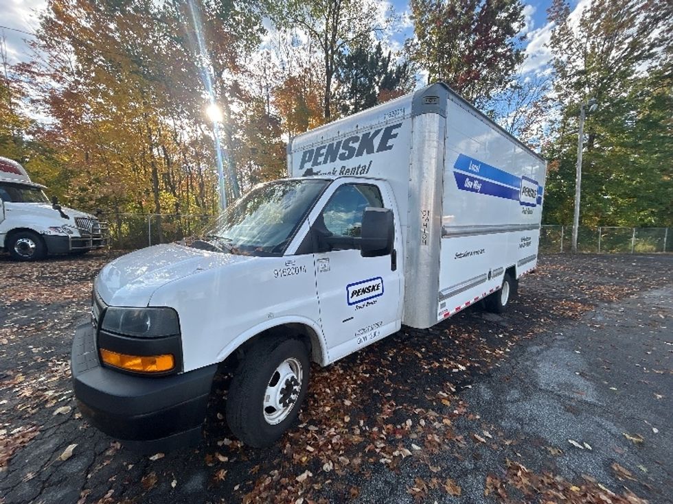 Light Duty Box Truck-Light and Medium Duty Trucks-GMC-2021-Savana G33903-Middlefield-OH-102,203\n\t\tmiles-$ 27,500 - Image 3