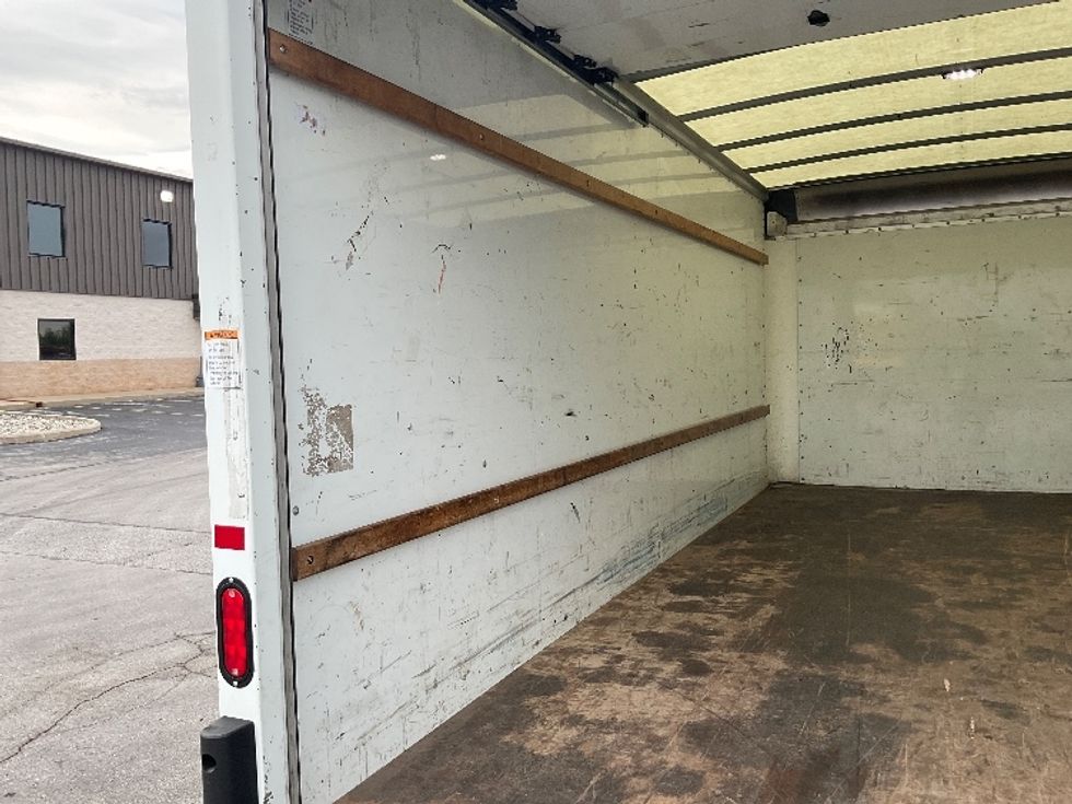 Light Duty Box Truck-Light and Medium Duty Trucks-GMC-2021-Savana G33903-Middlefield-OH-102,821\n\t\tmiles-$ 28,750 - Image 10