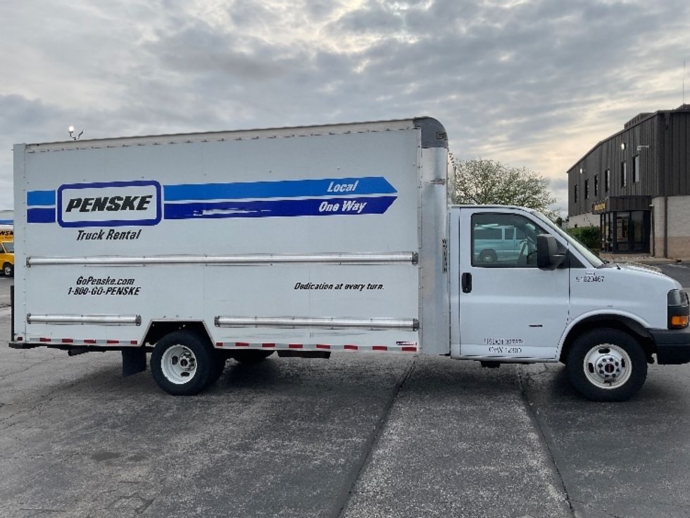 Light Duty Box Truck-Light and Medium Duty Trucks-GMC-2021-Savana G33903-Middlefield-OH-102,821\n\t\tmiles-$ 28,750 - Image 14