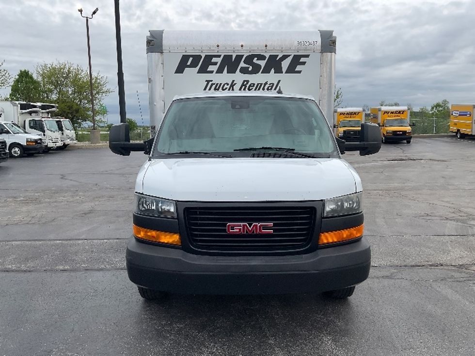 Light Duty Box Truck-Light and Medium Duty Trucks-GMC-2021-Savana G33903-Middlefield-OH-102,821\n\t\tmiles-$ 28,750 - Image 2