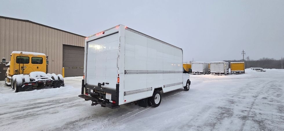 Light Duty Box Truck-Light and Medium Duty Trucks-GMC-2021-Savana G33903-Middlefield-OH-104,200\n\t\tmiles-$ 29,500 - Image 13