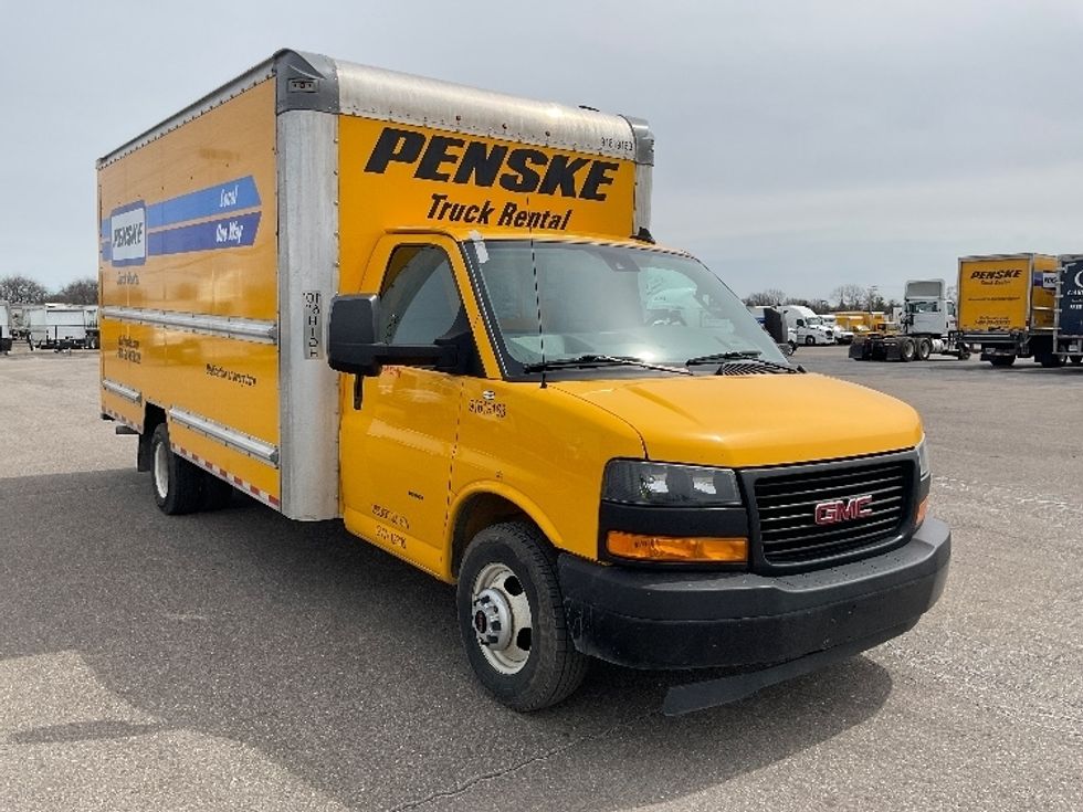 Light Duty Box Truck-Light and Medium Duty Trucks-GMC-2021-Savana G33903-Middlefield-OH-104,585\n\t\tmiles-$ 25,750 - Image 1