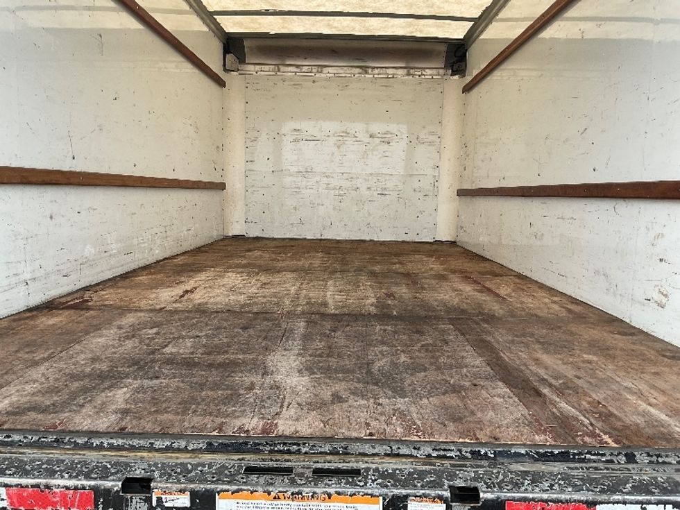 Light Duty Box Truck-Light and Medium Duty Trucks-GMC-2021-Savana G33903-Middlefield-OH-104,585\n\t\tmiles-$ 25,750 - Image 10