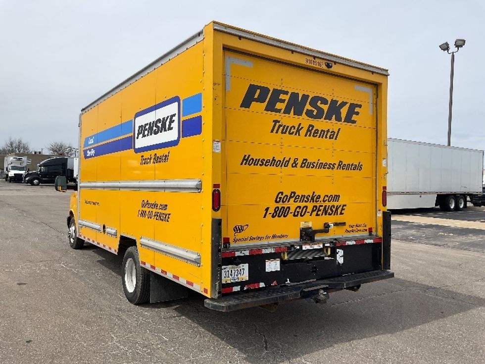 Light Duty Box Truck-Light and Medium Duty Trucks-GMC-2021-Savana G33903-Middlefield-OH-104,585\n\t\tmiles-$ 25,750 - Image 6