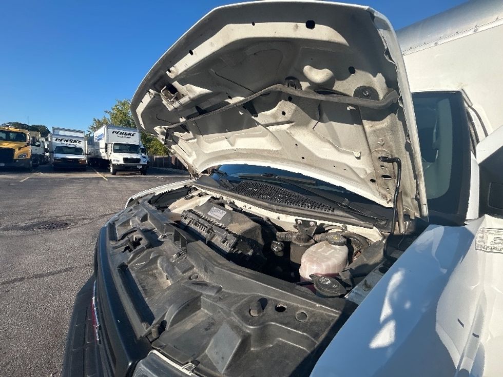 Light Duty Box Truck-Light and Medium Duty Trucks-GMC-2021-Savana G33903-Middlefield-OH-106,511\n\t\tmiles-$ 28,250 - Image 21