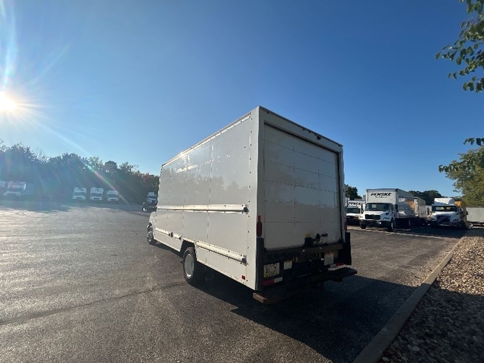 Light Duty Box Truck-Light and Medium Duty Trucks-GMC-2021-Savana G33903-Middlefield-OH-106,511\n\t\tmiles-$ 28,250 - Image 5