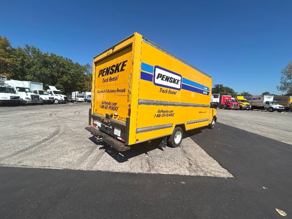 Light Duty Box Truck-Light and Medium Duty Trucks-GMC-2021-Savana G33903-Middlefield-OH-109,317\n\t\tmiles-$ 25,250 - Image 12