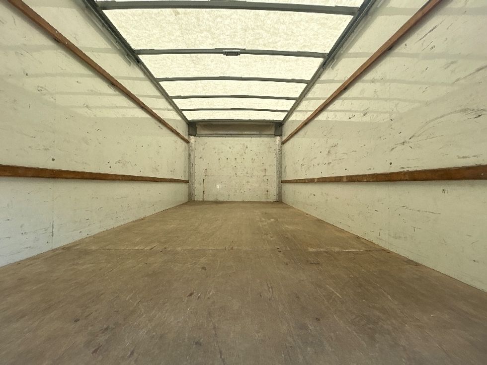 Light Duty Box Truck-Light and Medium Duty Trucks-GMC-2021-Savana G33903-Middlefield-OH-109,317\n\t\tmiles-$ 25,250 - Image 8