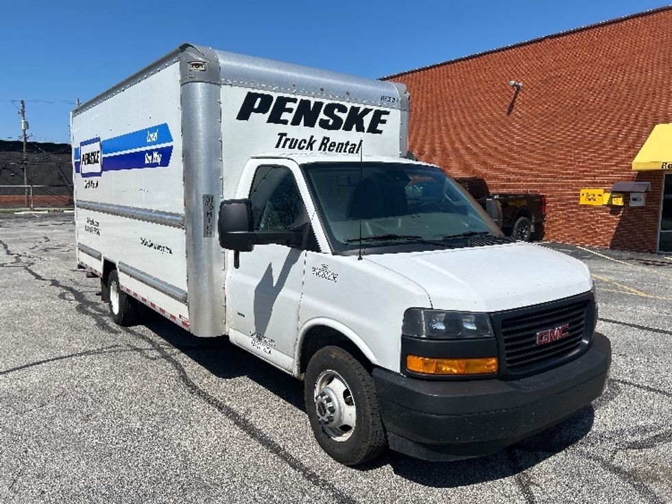 Light Duty Box Truck-Light and Medium Duty Trucks-GMC-2021-Savana G33903-Middlefield-OH-110,303\n\t\tmiles-$ 27,500 - Image 1