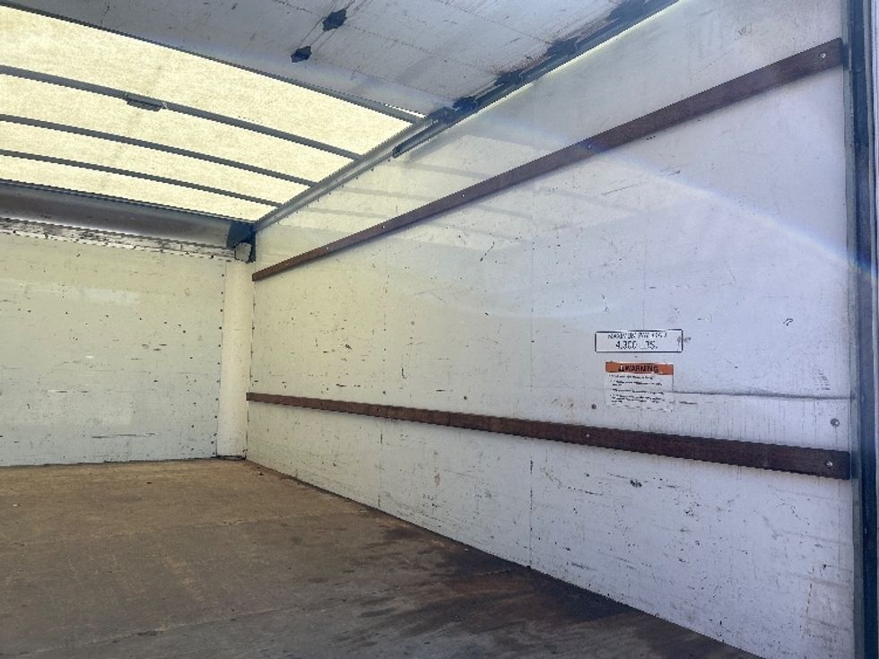 Light Duty Box Truck-Light and Medium Duty Trucks-GMC-2021-Savana G33903-Middlefield-OH-110,303\n\t\tmiles-$ 27,500 - Image 10