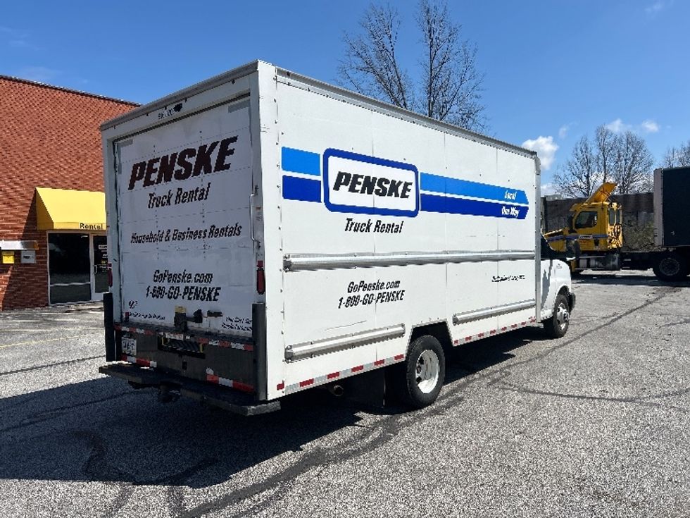 Light Duty Box Truck-Light and Medium Duty Trucks-GMC-2021-Savana G33903-Middlefield-OH-110,303\n\t\tmiles-$ 27,500 - Image 11