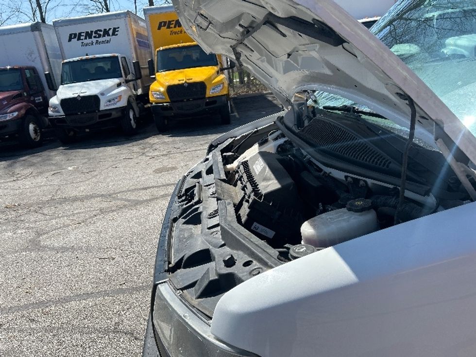 Light Duty Box Truck-Light and Medium Duty Trucks-GMC-2021-Savana G33903-Middlefield-OH-110,303\n\t\tmiles-$ 27,500 - Image 21