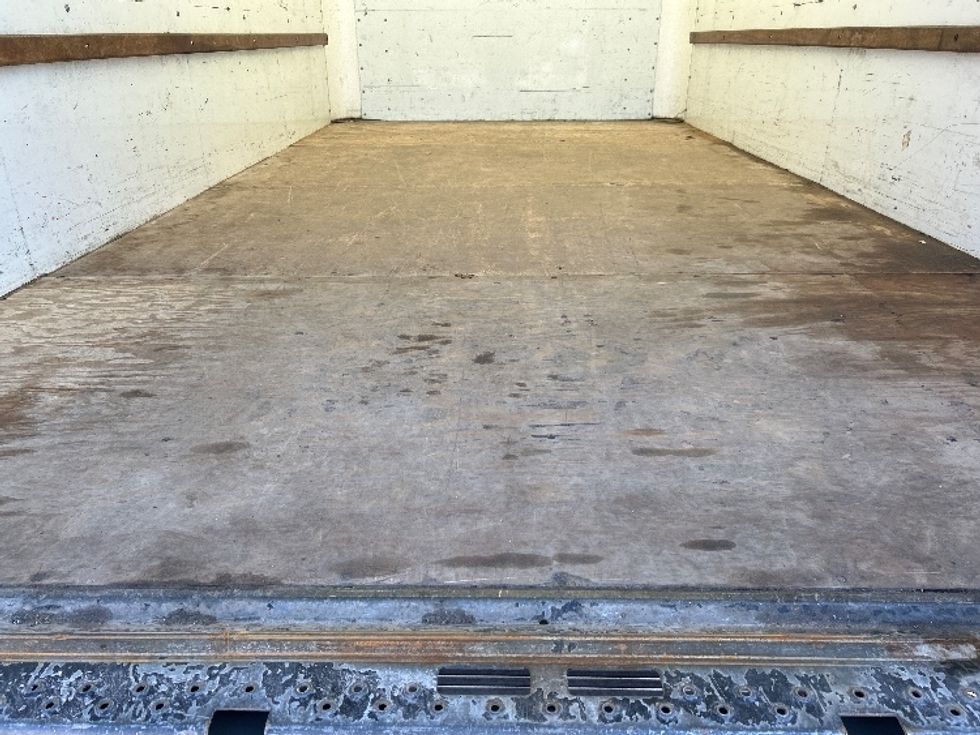 Light Duty Box Truck-Light and Medium Duty Trucks-GMC-2021-Savana G33903-Middlefield-OH-110,303\n\t\tmiles-$ 27,500 - Image 8