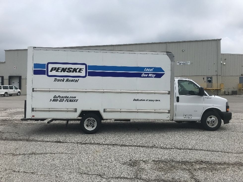 Light Duty Box Truck-Light and Medium Duty Trucks-GMC-2021-Savana G33903-Middlefield-OH-110,508\n\t\tmiles-$ 26,000 - Image 15
