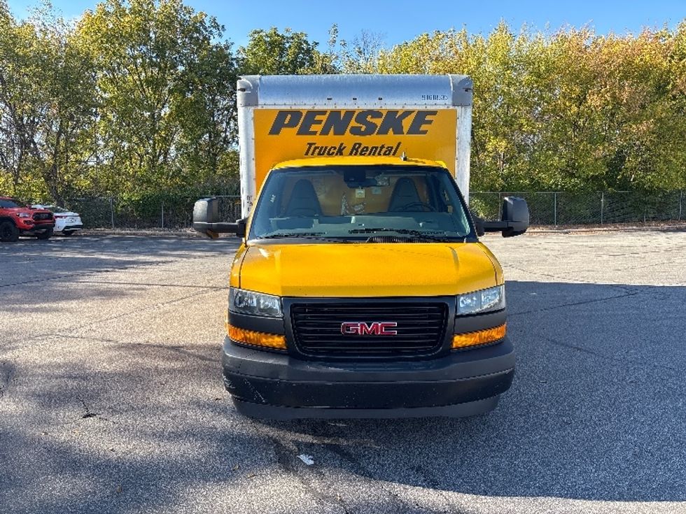 Light Duty Box Truck-Light and Medium Duty Trucks-GMC-2021-Savana G33903-Middlefield-OH-84,003\n\t\tmiles-$ 26,500 - Image 2