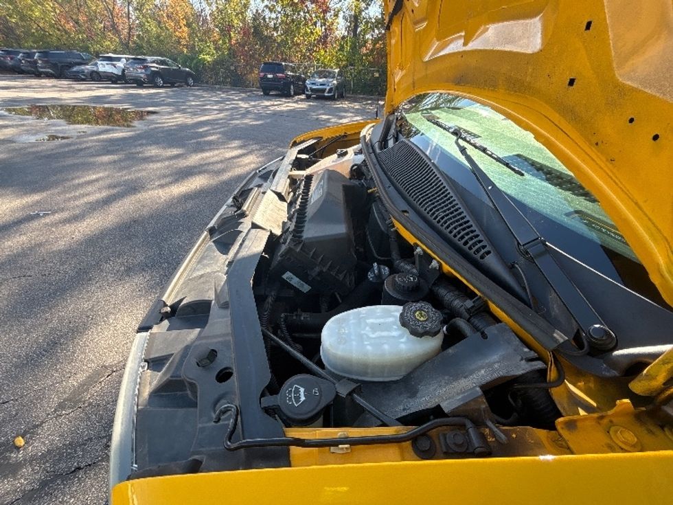 Light Duty Box Truck-Light and Medium Duty Trucks-GMC-2021-Savana G33903-Middlefield-OH-84,003\n\t\tmiles-$ 26,500 - Image 22