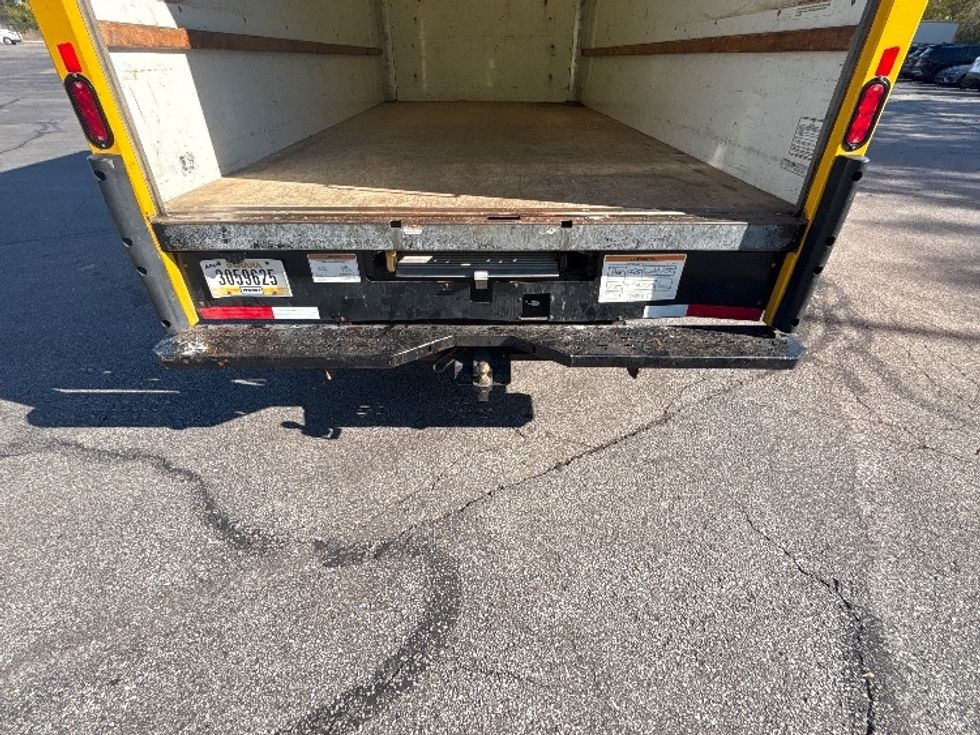 Light Duty Box Truck-Light and Medium Duty Trucks-GMC-2021-Savana G33903-Middlefield-OH-84,003\n\t\tmiles-$ 26,500 - Image 9