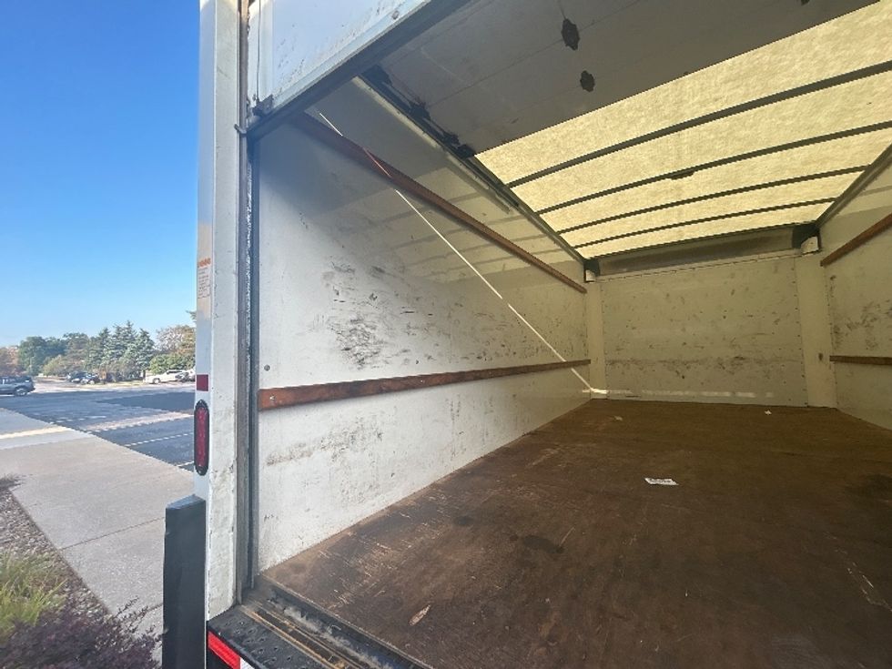 Light Duty Box Truck-Light and Medium Duty Trucks-GMC-2021-Savana G33903-Middlefield-OH-86,057\n\t\tmiles-$ 30,750 - Image 11