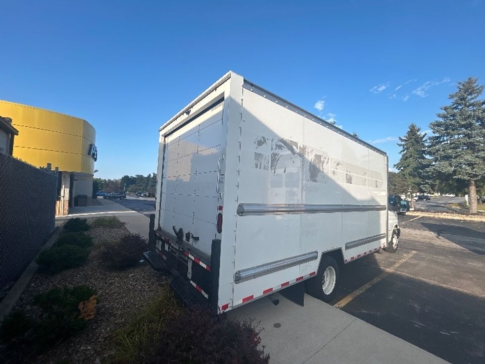Light Duty Box Truck-Light and Medium Duty Trucks-GMC-2021-Savana G33903-Middlefield-OH-86,057\n\t\tmiles-$ 30,750 - Image 13