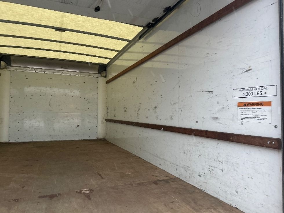 Light Duty Box Truck-Light and Medium Duty Trucks-GMC-2021-Savana G33903-Middlefield-OH-87,179\n\t\tmiles-$ 27,750 - Image 10