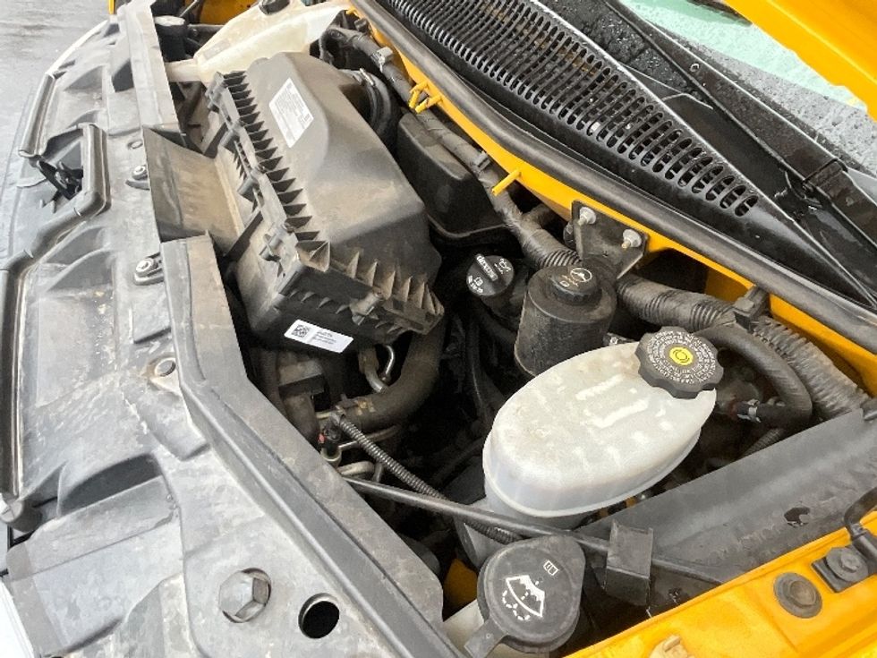 Light Duty Box Truck-Light and Medium Duty Trucks-GMC-2021-Savana G33903-Middlefield-OH-90,023\n\t\tmiles-$ 27,250 - Image 23