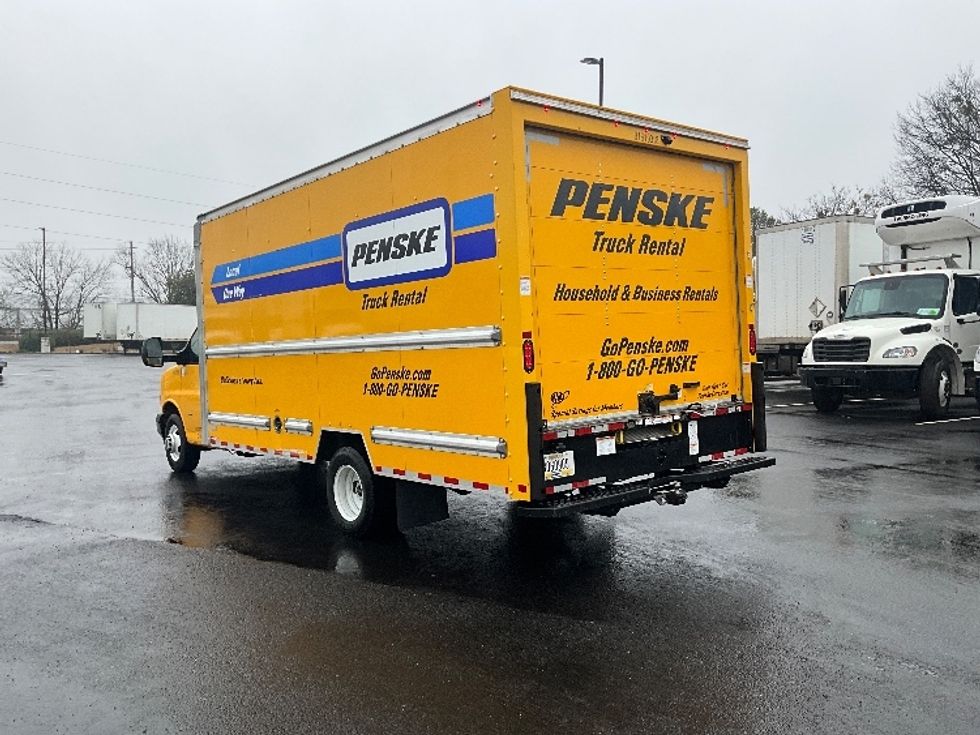 Light Duty Box Truck-Light and Medium Duty Trucks-GMC-2021-Savana G33903-Middlefield-OH-90,023\n\t\tmiles-$ 27,250 - Image 6