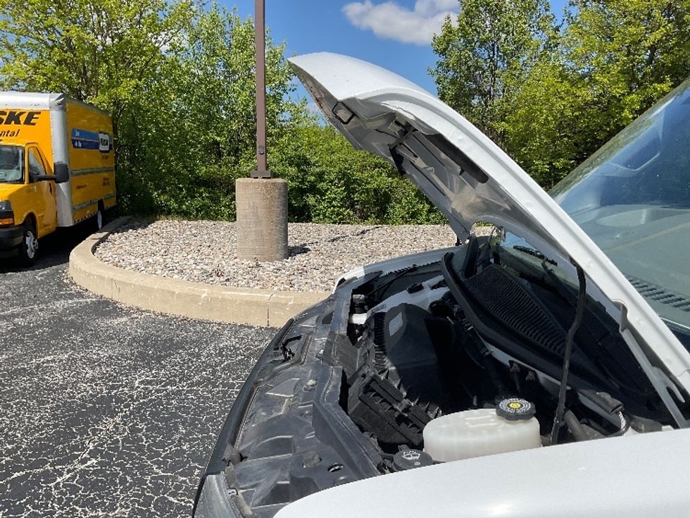 Light Duty Box Truck-Light and Medium Duty Trucks-GMC-2021-Savana G33903-Middlefield-OH-94,916\n\t\tmiles-$ 25,750 - Image 22