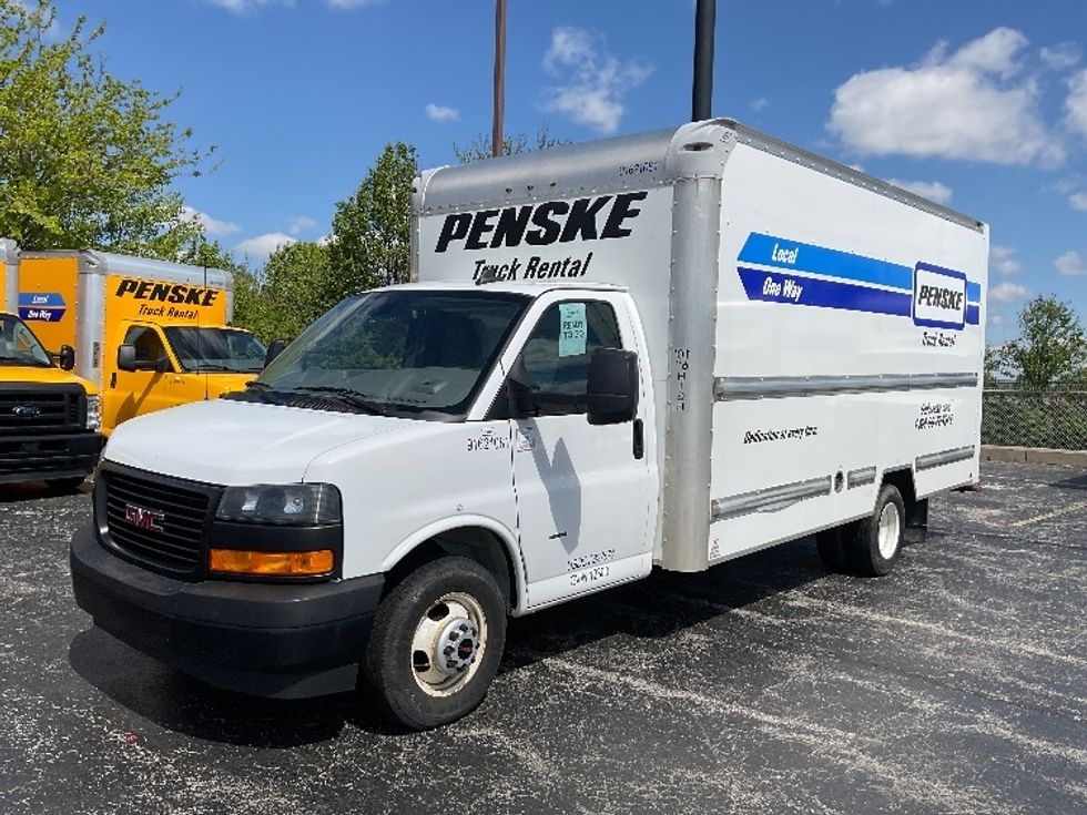 Light Duty Box Truck-Light and Medium Duty Trucks-GMC-2021-Savana G33903-Middlefield-OH-94,916\n\t\tmiles-$ 25,750 - Image 3
