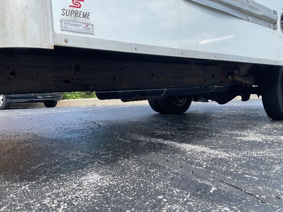 Light Duty Box Truck-Light and Medium Duty Trucks-GMC-2021-Savana G33903-Middlefield-OH-94,916\n\t\tmiles-$ 25,750 - Image 5