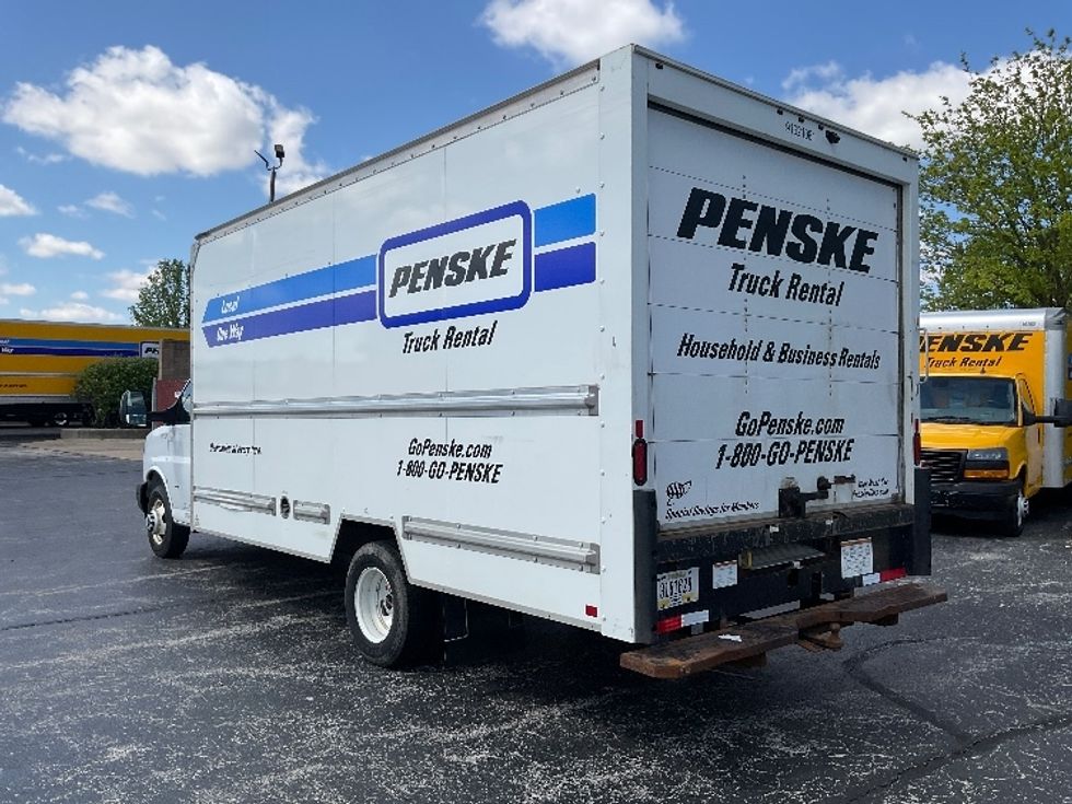 Light Duty Box Truck-Light and Medium Duty Trucks-GMC-2021-Savana G33903-Middlefield-OH-94,916\n\t\tmiles-$ 25,750 - Image 6