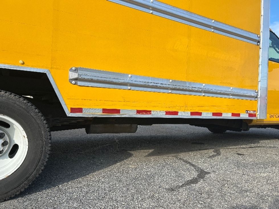 Light Duty Box Truck-Light and Medium Duty Trucks-GMC-2021-Savana G33903-Milford-DE-93,669\n\t\tmiles-$ 26,500 - Image 13