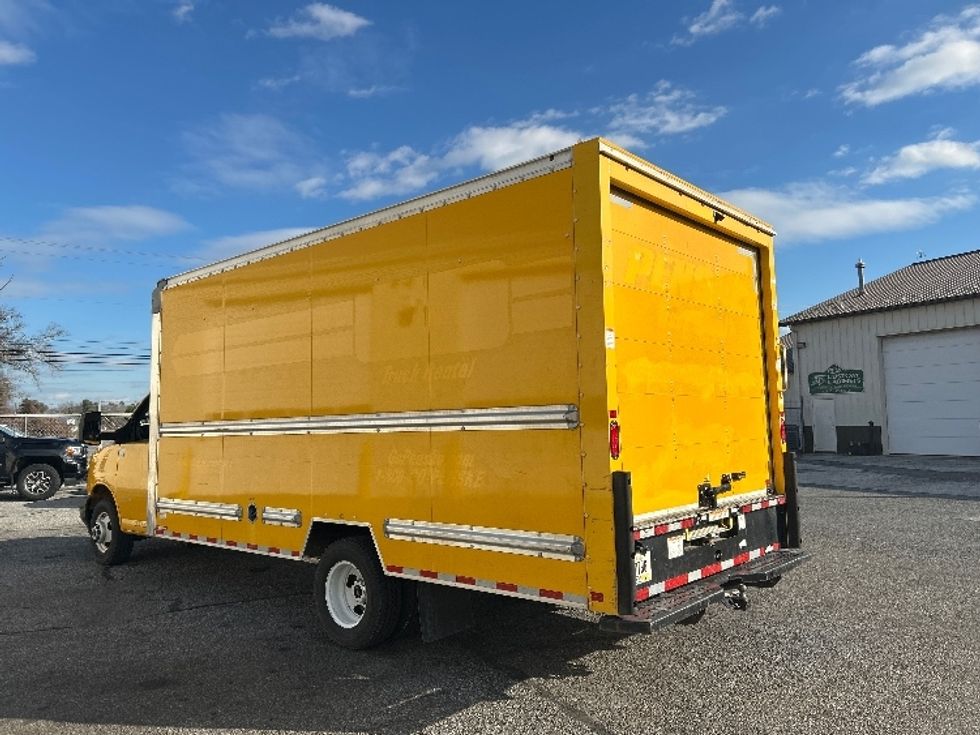 Light Duty Box Truck-Light and Medium Duty Trucks-GMC-2021-Savana G33903-Milford-DE-93,669\n\t\tmiles-$ 26,500 - Image 6