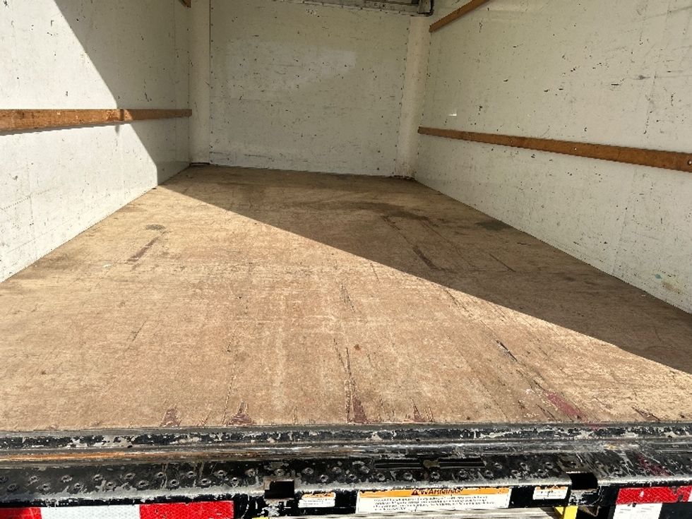 Light Duty Box Truck-Light and Medium Duty Trucks-GMC-2021-Savana G33903-Milford-DE-93,669\n\t\tmiles-$ 26,500 - Image 9