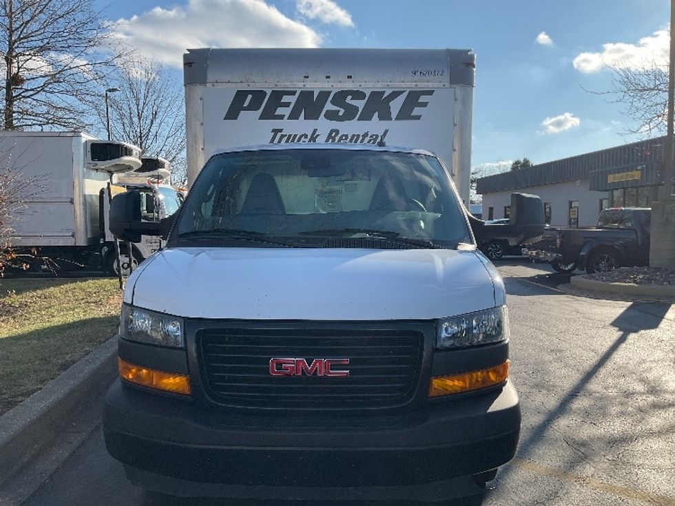 Light Duty Box Truck-Light and Medium Duty Trucks-GMC-2021-Savana G33903-Millville-NJ-72,757\n\t\tmiles-$ 37,000 - Image 2